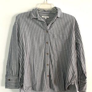 Madewell XS Gray and White Stripped Button Up Long Sleeved Shirt